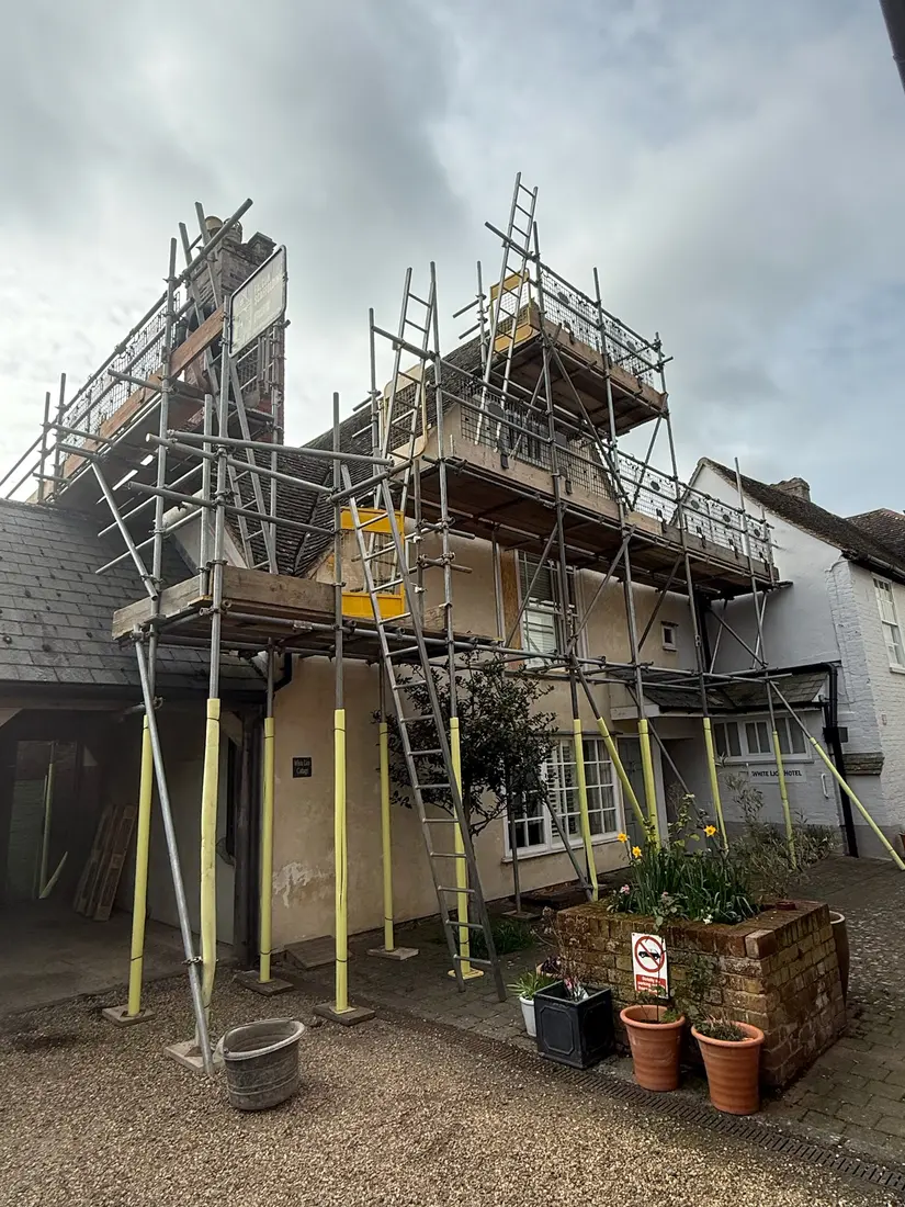 Scaffold on a courtyard house by Falcon Scaffolding